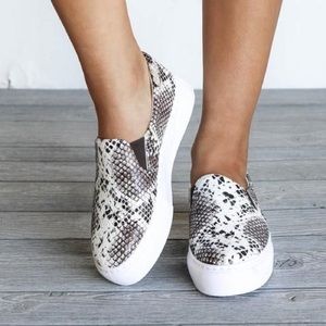 Ella Marie Snake Print Slip Ons Size 7